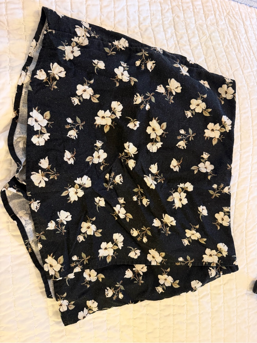 Old Navy Black Floral Women’s Skort - Lightweight Summer Style